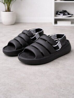 UGG Sport Yeah Rubber Sandals Size 7